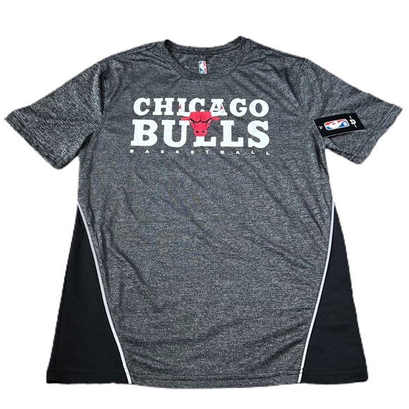 Chicago Bulls Basketball NBA Grey/Black Warm Up Shooting Shirt Men’s Size M - Picture 2 of 8